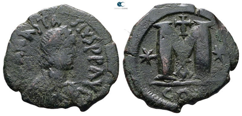 Anastasius I AD 491-518. Constantinople
Follis or 40 Nummi Æ

33 mm, 16,78 g...