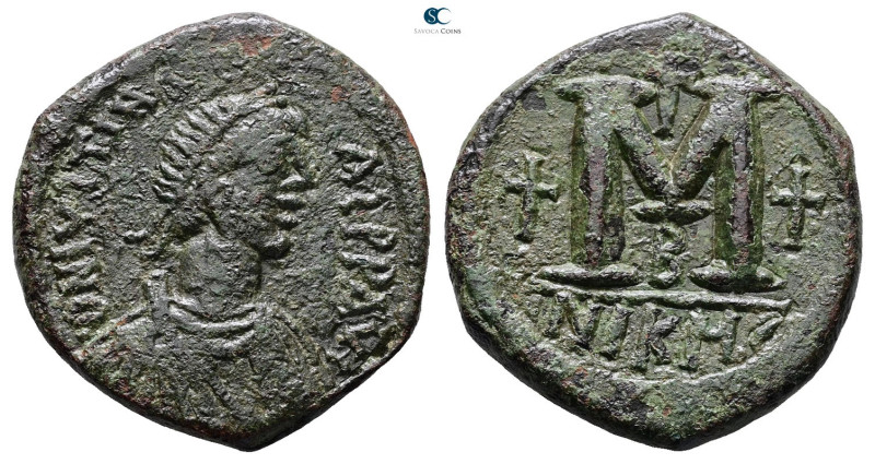 Justinian I AD 527-565. Nikomedia
Follis or 40 Nummi Æ

31 mm, 17,31 g


...