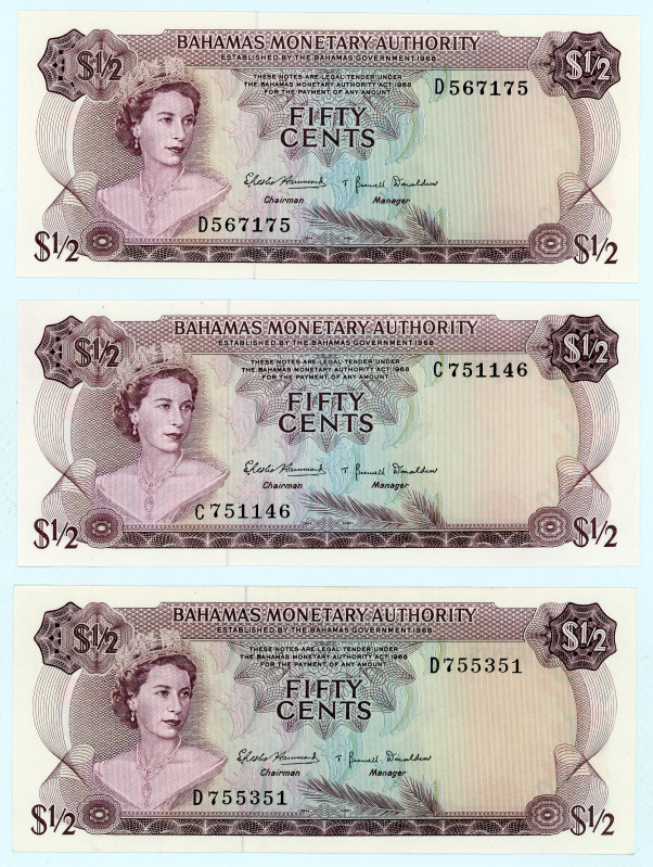 Bahamas
Lot of 3 banknotes comprising 1/2 Dollar (3), 1968
S/N C751146, D567175 ...