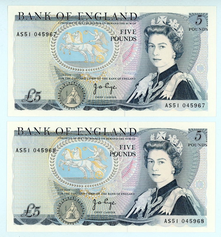 Great Britain
Bank of England
Lot of 2 banknotes comprising 5 Pounds (2), ND (19...