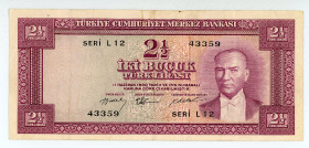 Turkey
Central Bank
2 ½ Lirasi, 1930 ND (1955)
S/N L12 43359
Printer: TDLR
Watermark: K. Ataturk
Pick 151

Fine.

From the “Yankee” Collection of bank...