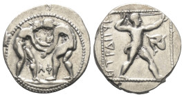 Pamphylien. Aspendos.

 Stater (Silber). Ca. 380 - 325 v. Chr.
Vs: Zwei Ringer einander gegenüber, der linke packt mit beiden Händen den linken Arm...