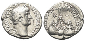 Kappadokien. Kaisareia (Caesarea). Hadrianus (117 - 138 n. Chr.).

 Didrachme (Silber). Ca. 128 - 138 n. Chr.
Vs: Kopf des Hadrianus mit Lorbeerkra...