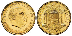 Estado Español (1936-1975). 2,50 pesetas. 1953*19-70. Madrid. (Cal-89). 7,04 g. Minor stains. Almost MS/Mint state. Est...100,00. 

Spanish descripc...