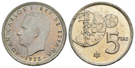 Juan Carlos I (1975-2014). 5 pesetas. 1975*80. Madrid. (Cal-40). 5,78 g. World Cup error. Almost MS. Est...140,00. 

Spanish descripction: Juan Carl...