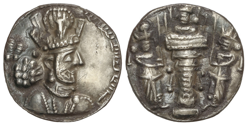 Sassanids Coins
Dracma. 309-379 d.C. SHAPUR II. Anv.: Busto coronado a derecha ...