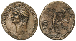 Roman Coins: Roman Empire
As. 41 d.C. CLAUDIO. Anv.: CLAUDIO. TI. CLAVDIVS CAESAR AVG. P. M. TR. P. IMP. Cabeza descubierta a izquierda. Rev.: S. C. ...