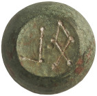 Byzantine Coins
Ponderal comercial de 5 Unciae. Siglo V-VII. 120 grs. AE. Ø 30x22 mm. Ponderal en forma de esfera aplanada doblemente truncada; punto...