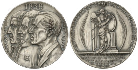 Spanish Medals
Lote 3 medallas II Centenario. 1738-1938. REAL ACADEMIA DE HISTORIA. Anv.: Clío musa de la Historia. Leyenda en latín. Rev.: Bustos de...