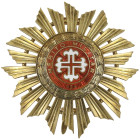 World Decorations
Placa del Merito Militar. 1ª Clase. (1946-2000). PORTUGAL. 56,81 grs. Metal dorado y esmaltes al fuego. Ø 70 mm. Con aguja en rever...
