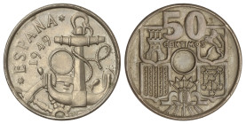 Peseta System: Estado Español
50 Céntimos. 1949 (*19-62). Sin agujero central. ESCASA. HG-257a. EBC-.