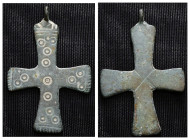 Weight 3,80 gr - Diameter 41 mm. BYZANTINE EMPIRE. BRONZE CROSS.(8th-10th century).Ae. Material : Bronze.