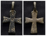 Weight 2,06 gr - Diameter 24 mm. BYZANTINE EMPIRE. BRONZE CROSS.(8th-10th century).Ae. Material : Bronze.