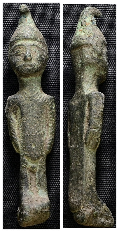 Weight 26,46 gr - Diameter 62 mm.

Highly stylized figure of an ithyphallic ma...