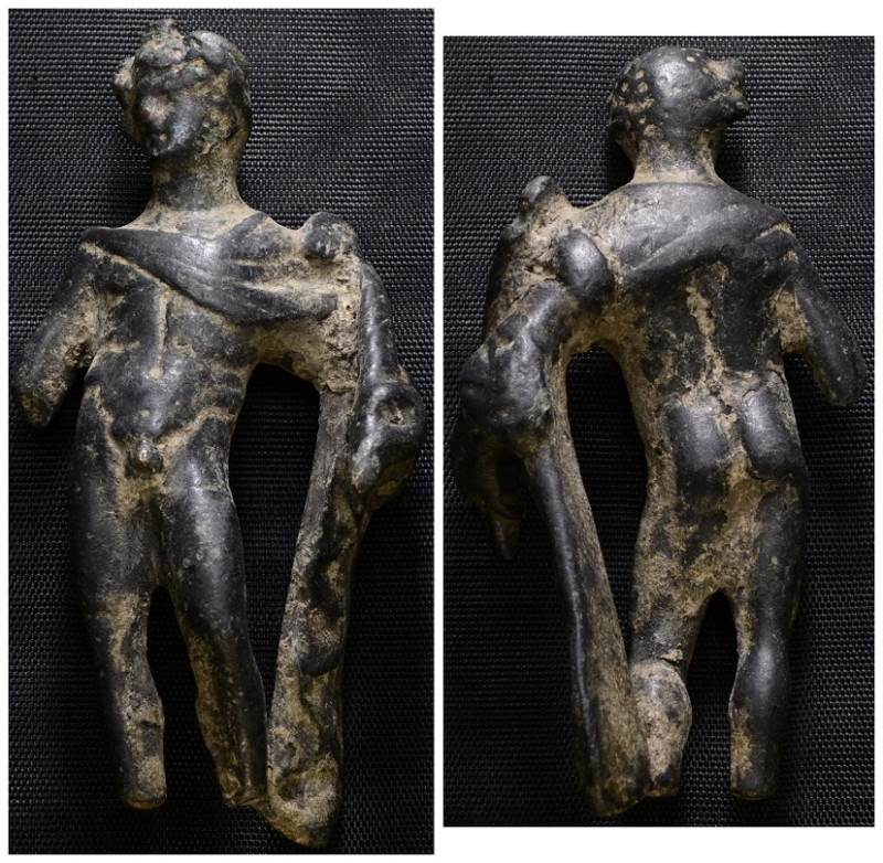 Weight 73,10 gr - Diameter 74 mm. A Roman statuette of Hercules 1st/2nd century ...