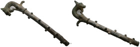 Ancient bronze cane holder head. Wolf figure right at the end. Weight 223 gr - Diameter 179 mm.