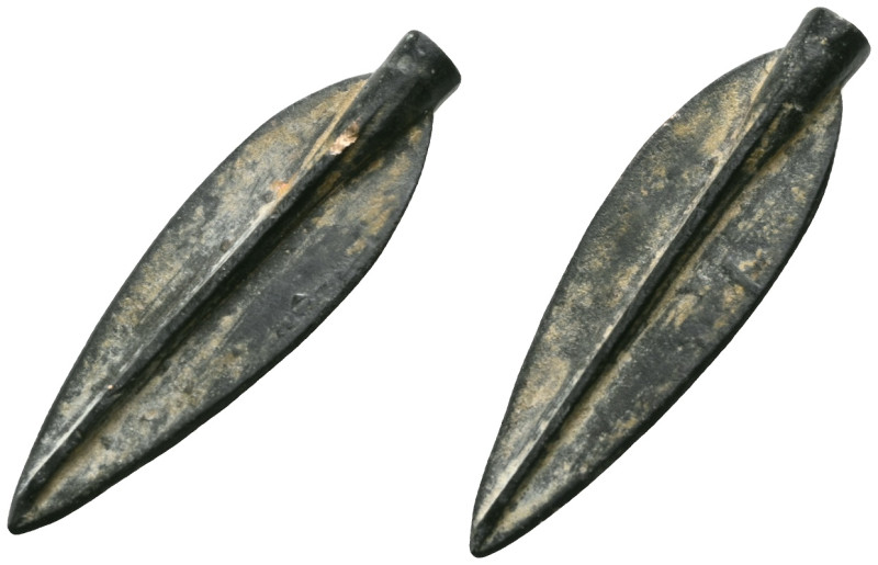 ANCIENT ROMAN BRONZE ARROW HEAD.(Circa 2 th Century). Ae.

Weight:6 gr
Diamet...