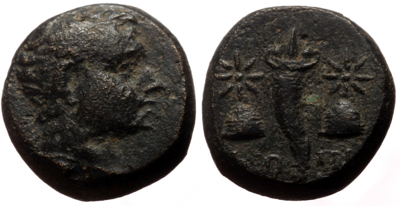 Bronze Æ
Pontos, Amaseia, Mithradates VI, ca. 120-100 BC, anonymous civic issue...