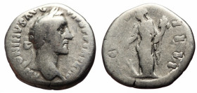 Denarius AR
Antoninus Pius (138-161), Rome, 149-150, ANTONINVS AVG PIVS P P TR P XIII, Laureate head of Antoninus Pius to right / COS IIII, Fortuna s...