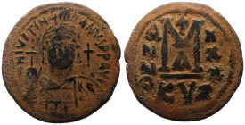 Follis Æ
Justinian I (527-565), Dated RY 30 (556/7). Cyzicus. 1st officin, D N IVSTINIANVS P P AVG, helmeted and cuirassed bust facing, holding globu...