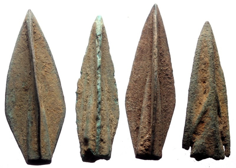 Arrowheads, bronze