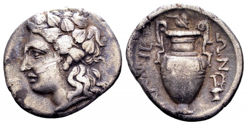 Thessaly, Larissa. Ca 479-465 BC. AR obol, 0.94 g. Protome of bull left / ΑΛ hea...