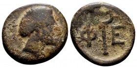 Arkadia, Pheneos.  . Ca. 350-300 BC. Æ dichalkon, 4.06 g. Head of Demeter right / upright kerykeion; in fields: Φ E. BCD Peloponnesos 1625.1. Nearly v...