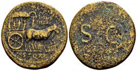 Diva Domitilla Major . Rome, 80-81 AD. Æ sestertius, 21.33 g.  IMP T CAES DIVI VESP F AVG P M TR P P P COS VIII round S C / MEMORIAE DOMITILLAE carpen...