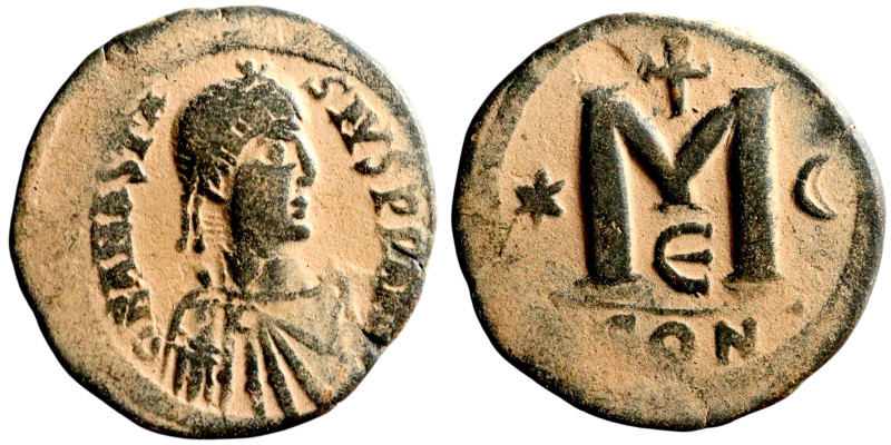 Anastasius I (491-518) Follis. Obverse: DN ANASTASVS PP AVG diademed, draped, an...