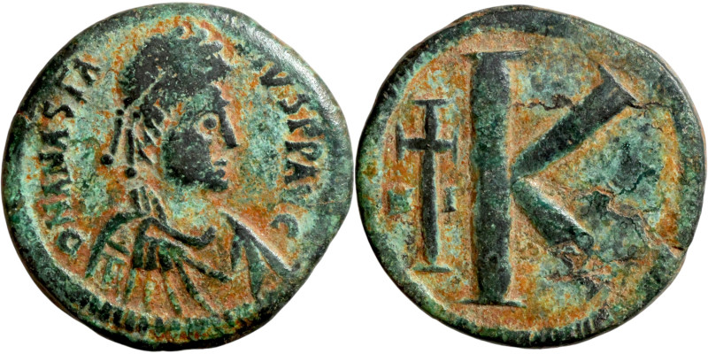 Anastasius (491-518).Follis Obverse: DN ANASTASIVS PP AV Diademed bust. Reverse:...