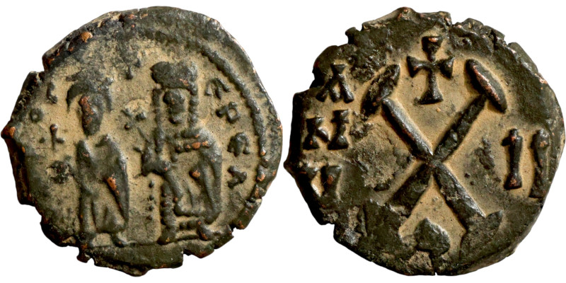 Phocas .(602-610). Decanummium. Obverse: DN FOCAS PERP AVG. Crowned, mantled bus...