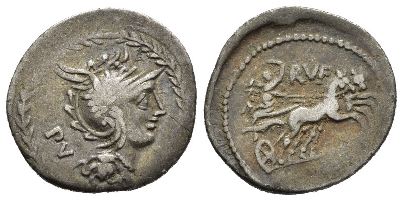 LUCILIA. M. Lucilius Rufus (101 a. C.) Denario. Testa di Roma elmata a ds. R/ Vi...