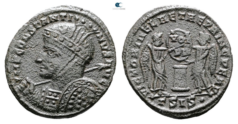 Constantine I the Great AD 306-337. Siscia
Follis Æ

20 mm, 2,63 g



Ver...