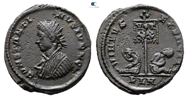 Constantine II, as Caesar AD 317-337. Londinium
Follis Æ

20 mm, 2,87 g


...