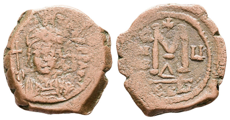 Maurice Tiberius AD 582-602. Constantinople
Follis or 40 Nummi Æ

31 mm, 12,0...