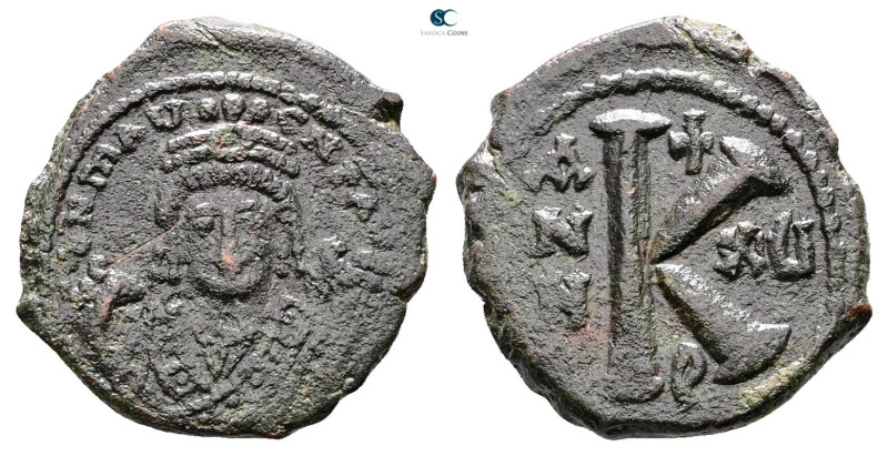 Maurice Tiberius AD 582-602. Theoupolis (Antioch)
Half Follis or 20 Nummi Æ

...