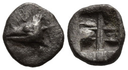 MYSIA. Kyzikos. (Circa 520-480 BC)
AR Tetartemorion (6,3mm 0,26g)
Obv: Head of tunny fish left
Rev: Quadripartite incuse square
Von Fritze, Kyziko...