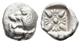 IONIA. Miletos. (Late 6th-early 5th centuries BC).
AR Diobol (9,8mm 0,9g)
Obv: Forepart of lion right, head left.
Rev: Stellate floral design; all ...