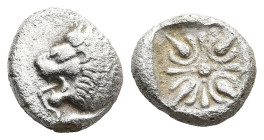 IONIA. Miletos. (Late 6th-early 5th centuries BC).
AR Diobol (9,8mm 0,9g)
Obv: Forepart of lion right, head left.
Rev: Stellate floral design; all ...