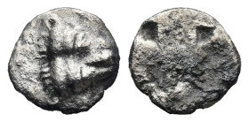 CIMMERIAN BOSPOROS. Pantikapaion. (Circa 470-460 BC).
AR Hemiobol (8mm 0,37g)
Obv: Facing head of lion
Rev: Quadripartite incuse square.
Frolova, ...