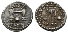 Brutus (Spring-early summer 42 BC). Military mint traveling with Brutus in southwestern Asia Minor; L Sestius, proquaestor.
AR Quinarius (14,5mm 1,7g...