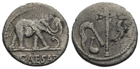 Julius Caesar (49-44 BC). Military mint moving with Caesar in Gallia Narbonensis or Hispania Citerior, 49-48 BC.
AR Denarius (17,5mm 3,74g)
Obv: CAE...