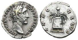 Antoninus Pius (AD 138-161). Rome
AR Denarius (17,9mm 3,35g)
Obv: ANTONINVS AVG PIVS P P TR P COS III. Laureate head to right
Rev: ANNONA AVG. Modi...