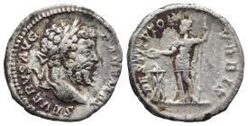 Septimius Severus (AD 193-211). Rome
AR Denarius )18,3mm 3,2g)
Obv: SEVERVS AVG PART MAX. Laureate head right.
Rev: RESTITVTOR VRBIS. Severus in mi...
