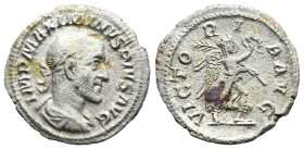 Maximinus I Thrax (235-238 AD). Rome.
AR Denarius (19,9mm 2g)
Obv: IMP MAXIMINVS PIVS AVG. Laureate, draped and cuirassed bust right.
Rev: VICTORIA...