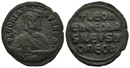 Leo VI the Wise (886-912 AD). Constantinople
AE Follis (27,7mm 6,7g)
Obv: + LЄOҺЬAS-ILЄVSROM. Crowned and draped bust facing, holding akakia
Rev: +...