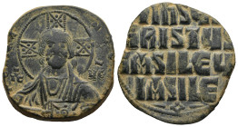 Anonymous Follis. Time of Basil II with Constantine VIII (AD 976-1025). Constantinople
AE Follis (28,1mm 9,3g)
Obv: IC-XC to left and right of bust ...