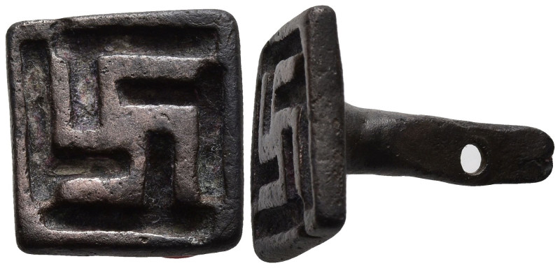 Ancient stamp seal
(80,7g 25mm diameter)
Obv: Swastika