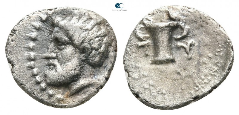 Kings of Thrace. Kotys I 382-359 BC. 
Diobol AR

11 mm., 0,80 g.

Bearded h...