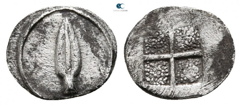 Thraco-Macedonian Region. Uncertain mint 500-450 BC. 
Hemiobol AR

9 mm., ,27...